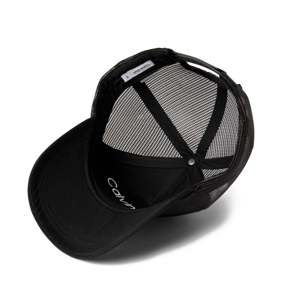 cappello-trucker-con-patch-in-gomma