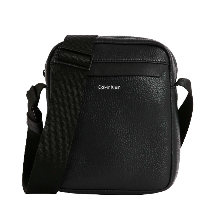 bolsa-crossbody-de-reporter-obrigatoria