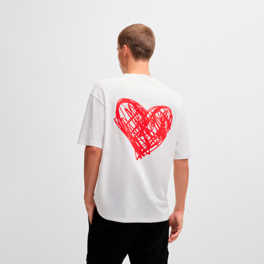 camiseta-de-punto-con-ilustracion-de-corazon