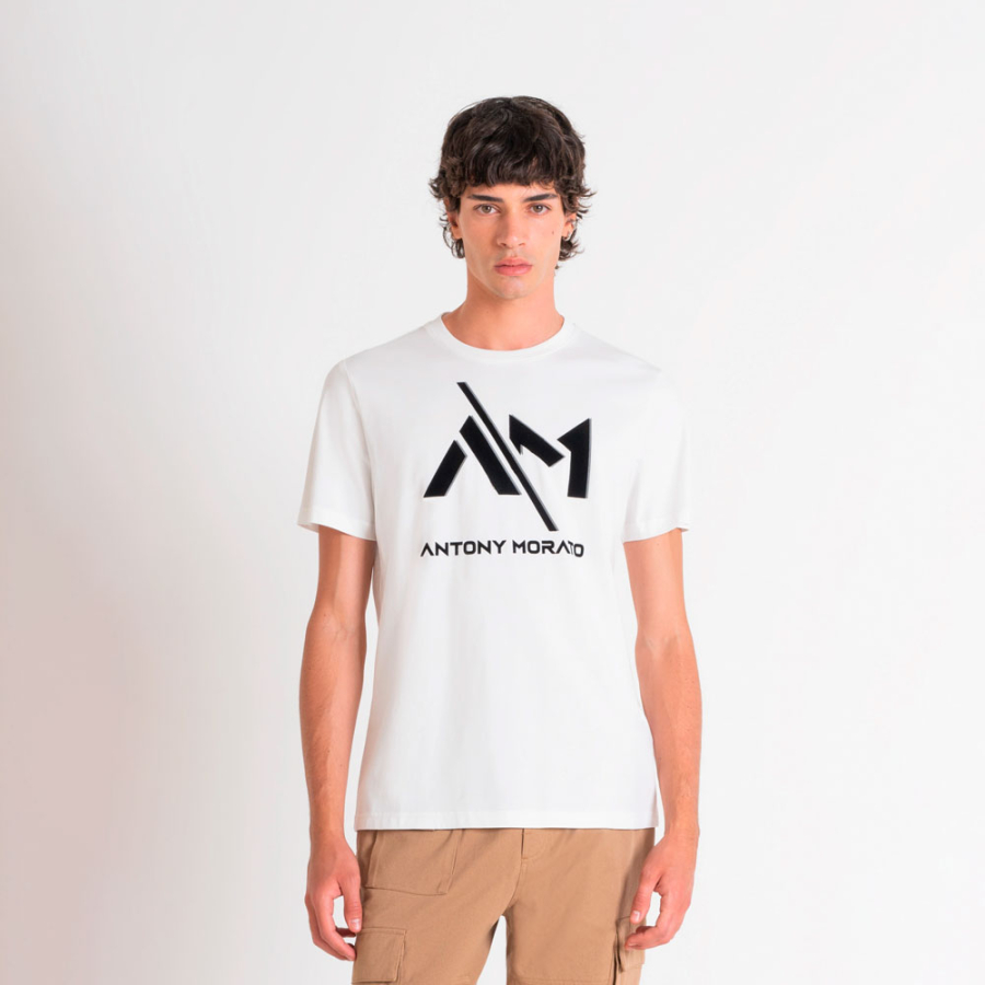 t-shirt-in-normaler-passform-mit-aufgedrucktem-logo