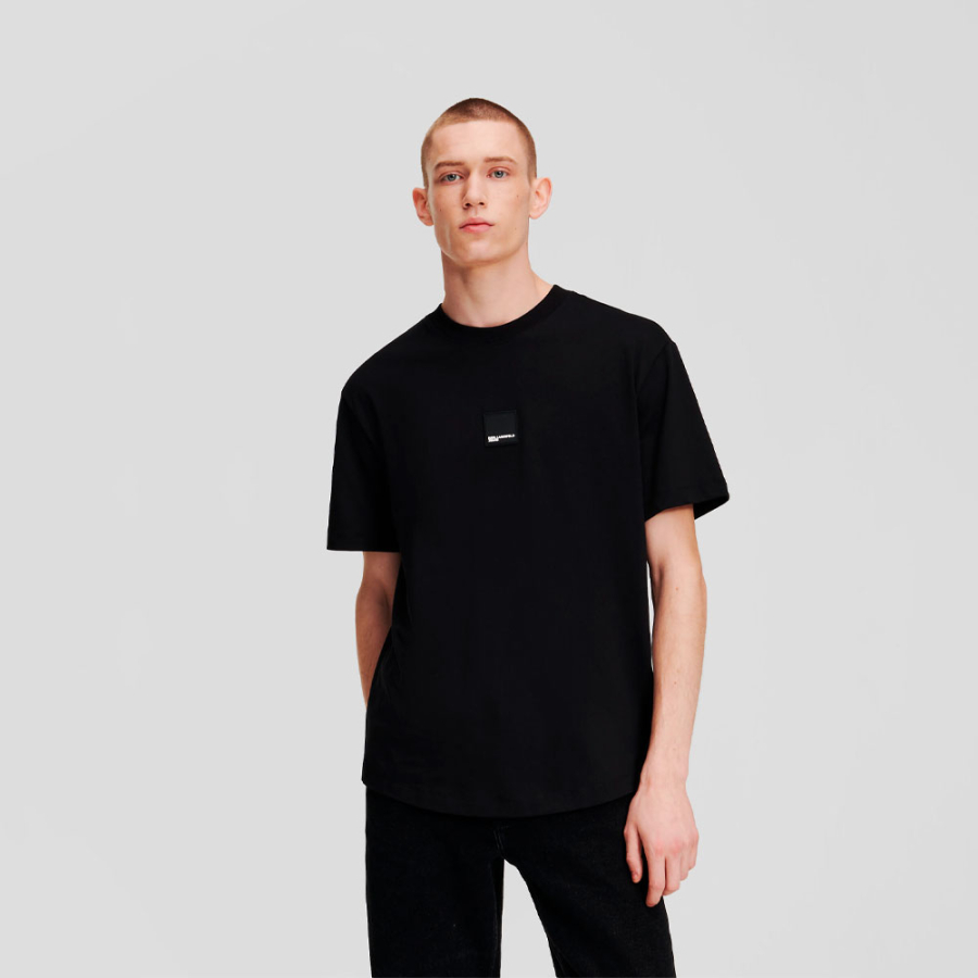 t-shirt-with-curved-hem