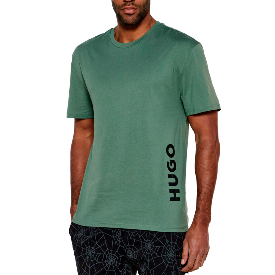 t-shirt-with-uv-50-sun-protection