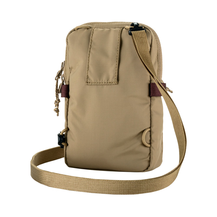 high-coast-pocket-shoulder-bag