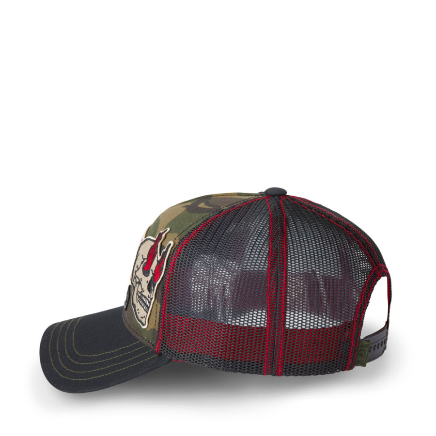 casquette-trucker-avec-ecusson-de-marque