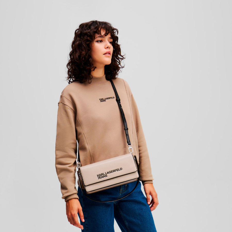 sac-a-bandouliere-en-cuir-synthetique