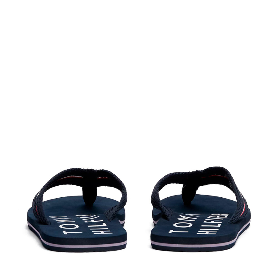 chanclas-distintivas-con-logos