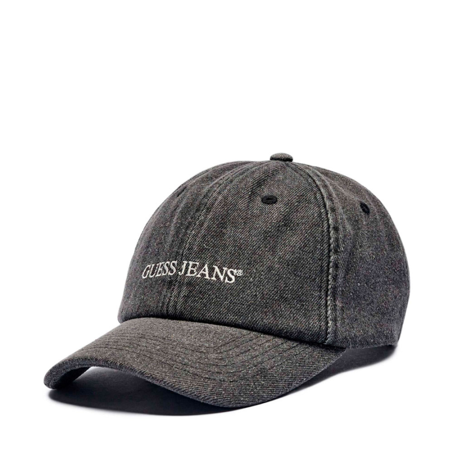 baseball-cap-with-logo