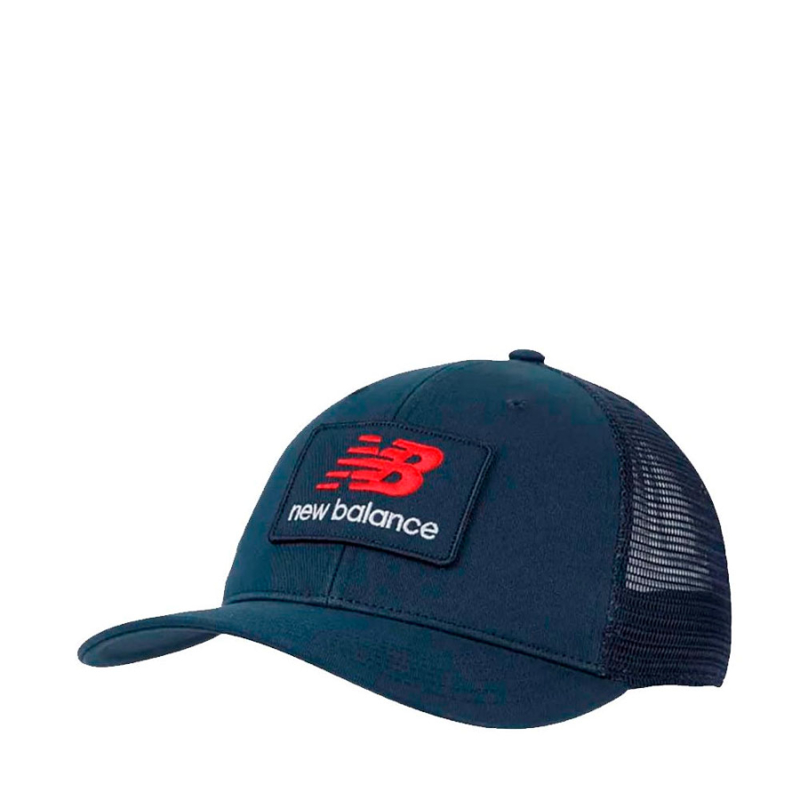 casquette-avec-logo-patch-empile