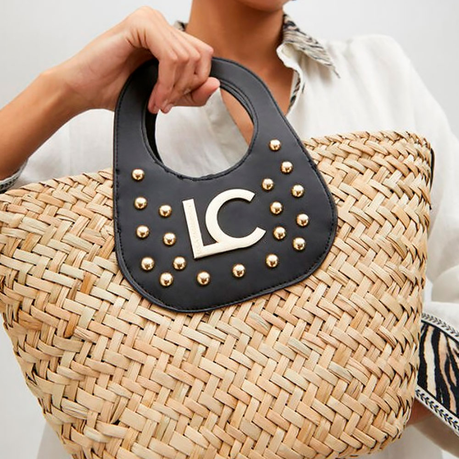 bolso-con-detallesefecto-piel-con-tachuelas