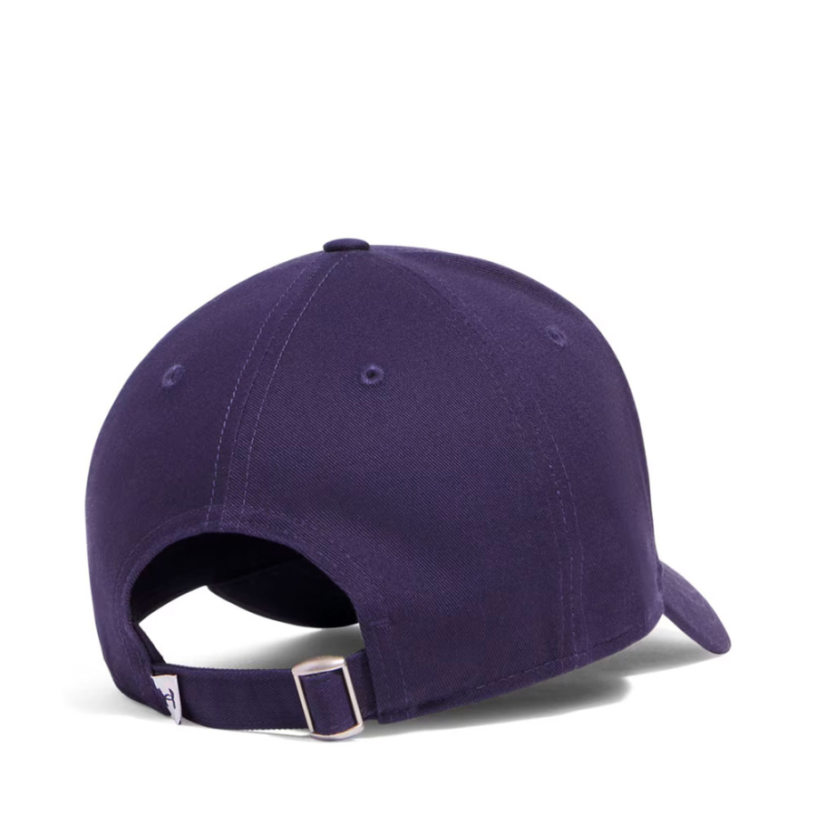 casquette-en-metal-reglable-de-type-sportif