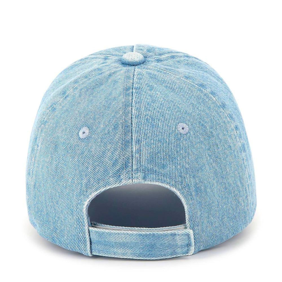 casquette-avec-nom-de-marque-pour-enfants